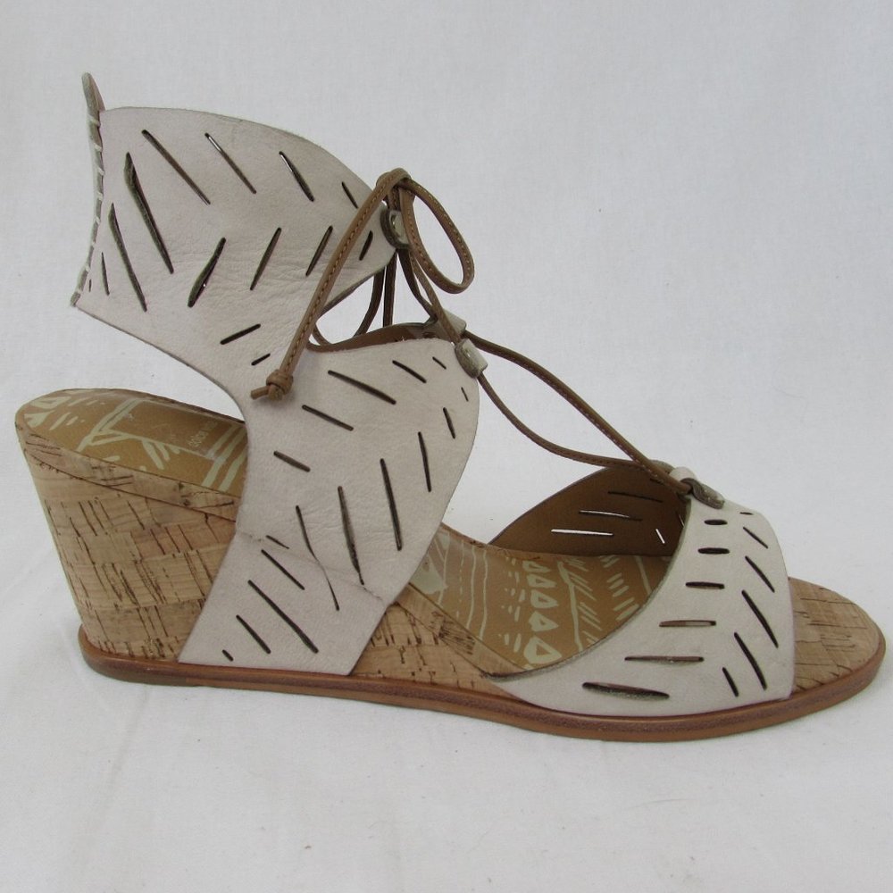 Dolce Vita Langley Off White  Wedge Sandal 10M